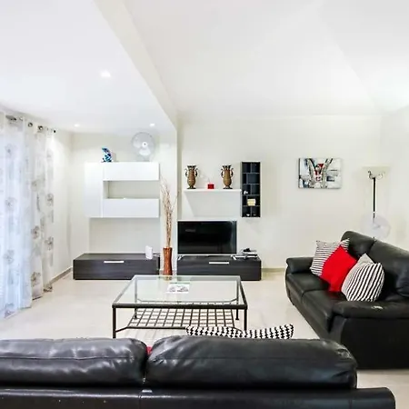 Playa De Fanabe Sleeps 6 With Pool Air Con And Wifi Villa *